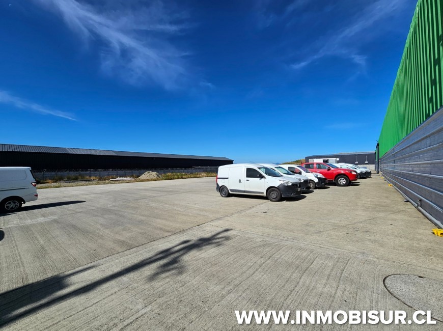 Arriendo en Puerto Montt | Arriendo de amplio de Galpón con oficinas en Husamontt