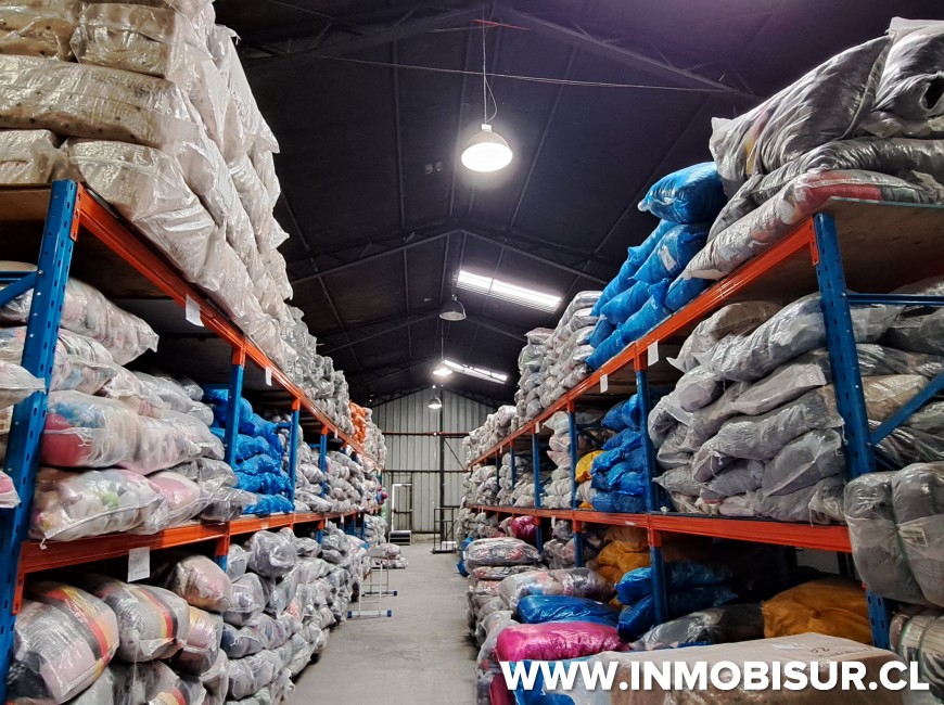 Venta en Puerto Montt | Amplia bodega para venta en Parque Industrial