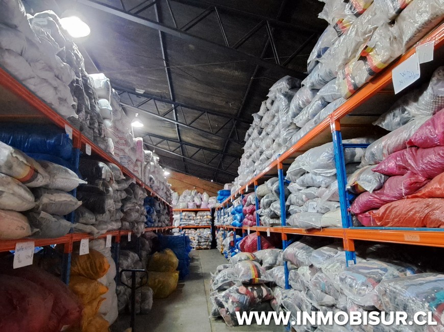 Venta en Puerto Montt | Amplia bodega para venta en Parque Industrial