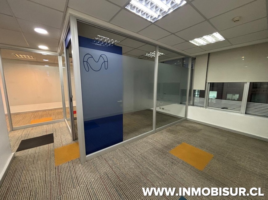 Arriendo en Puerto Montt | Amplia oficina en edificio de la Cámara Chilena De La Construcción