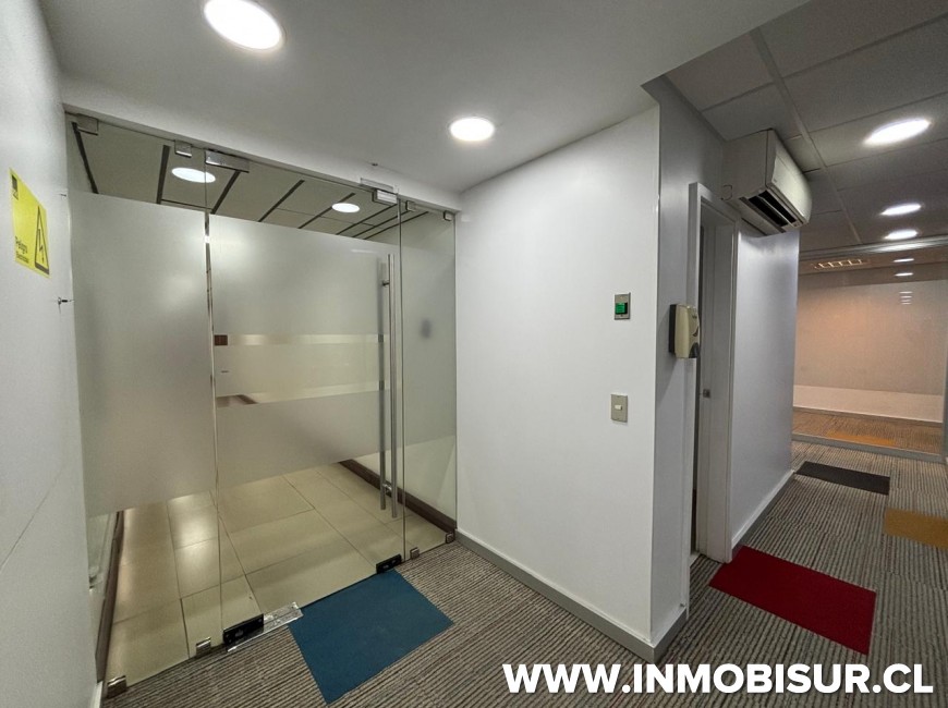 Arriendo en Puerto Montt | Amplia oficina en edificio de la Cámara Chilena De La Construcción