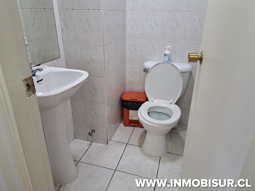 Venta en Puerto Montt | Amplia oficina en Edificio Don Noé Venta en Puerto Montt | Amplia oficina en Edificio Don Noé