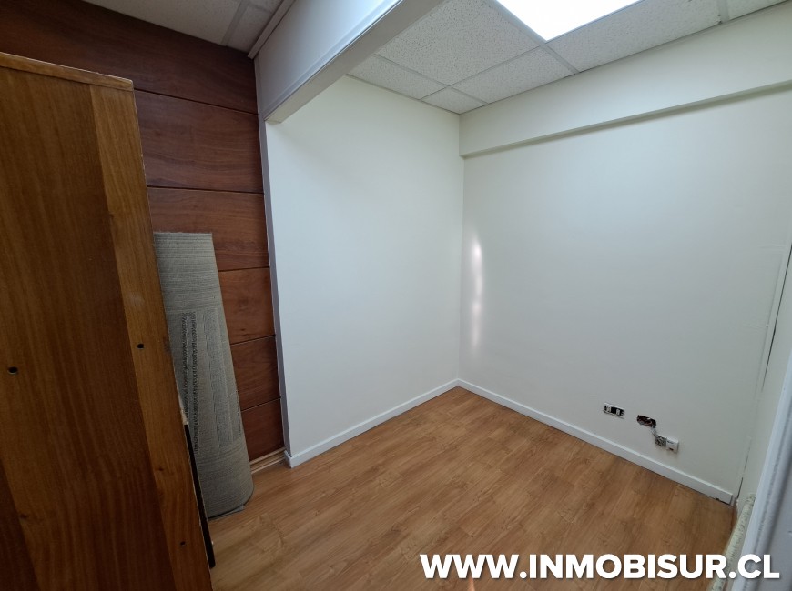 Venta en Puerto Montt | Amplia oficina en Edificio Don Noé Venta en Puerto Montt | Amplia oficina en Edificio Don Noé