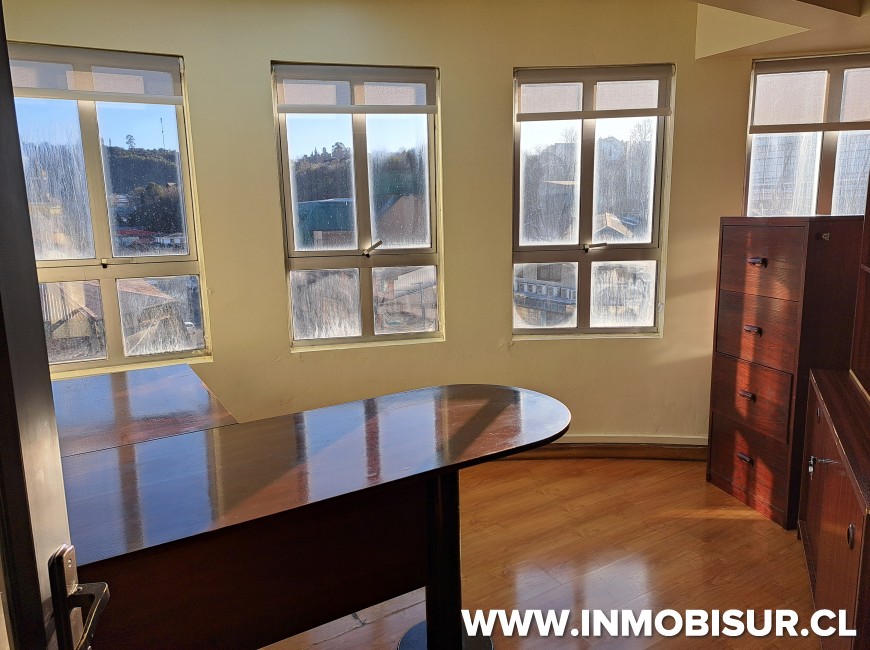 Venta en Puerto Montt | Amplia oficina en Edificio Don Noé Venta en Puerto Montt | Amplia oficina en Edificio Don Noé