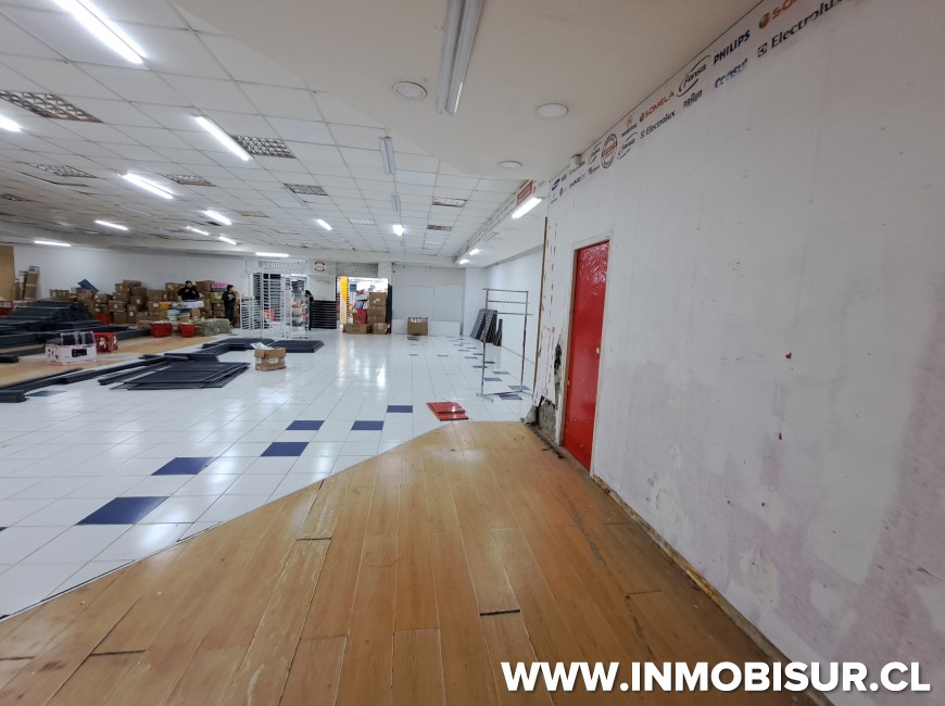 Arriendo en Puerto Montt | Amplio local comercial en Calle Varas