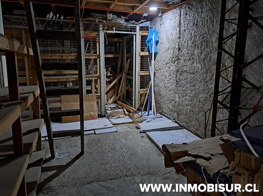 Arriendo en Puerto Montt | Amplio local comercial en Calle Varas