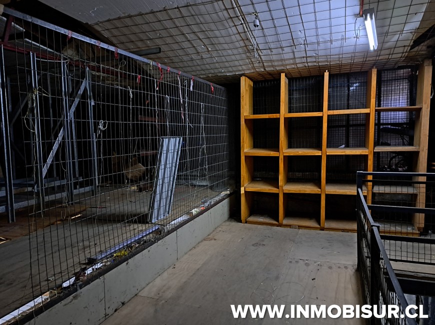 Arriendo en Puerto Montt | Amplio local comercial en Calle Varas