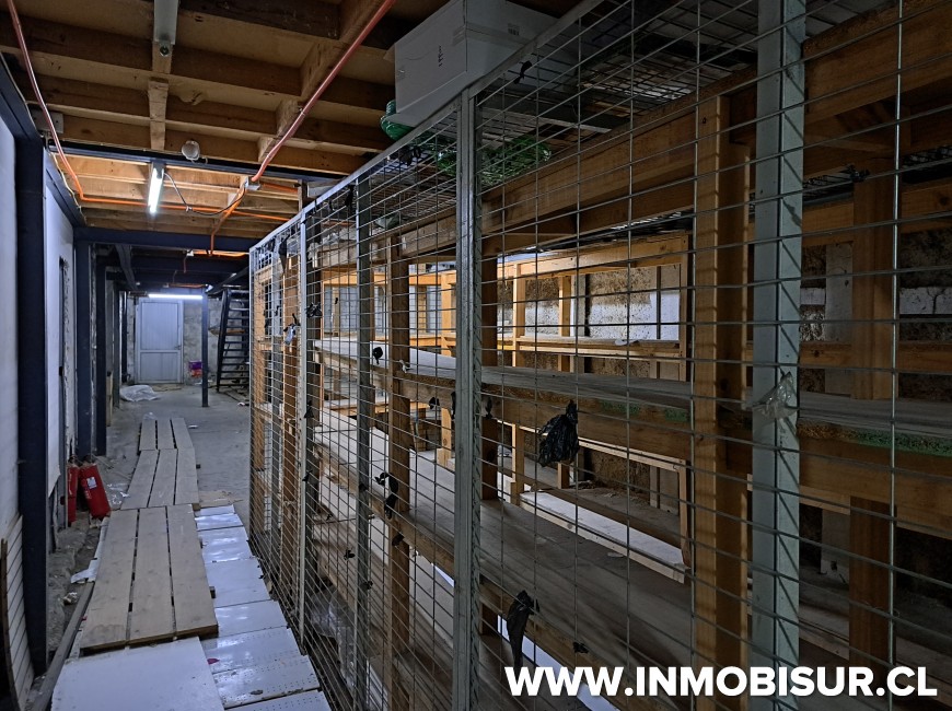 Arriendo en Puerto Montt | Amplio local comercial en Calle Varas