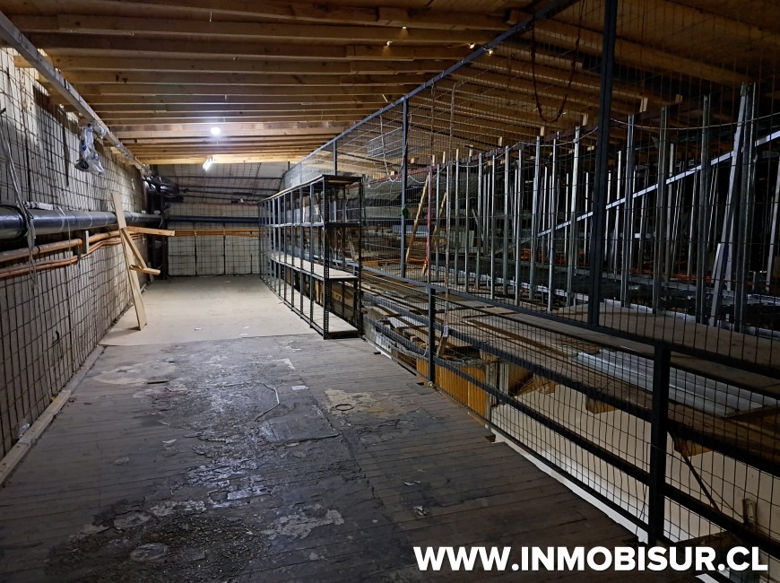 Arriendo en Puerto Montt | Amplio local comercial en Calle Varas