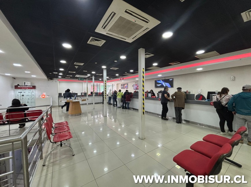 Arriendo en Puerto Montt | Amplio local en Costanera de Puerto Montt