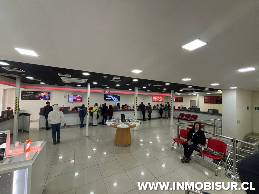 Arriendo en Puerto Montt | Amplio local en Costanera de Puerto Montt