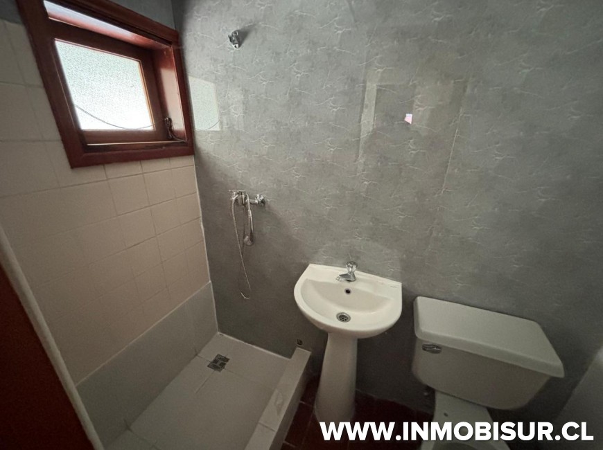 Arriendo en Puerto Montt | Arriendo casa para oficinas en calle Regimiento