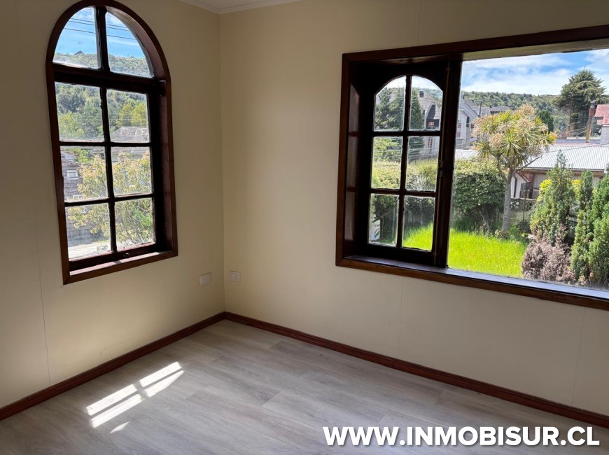 Arriendo en Puerto Montt | Arriendo casa para oficinas en calle Regimiento