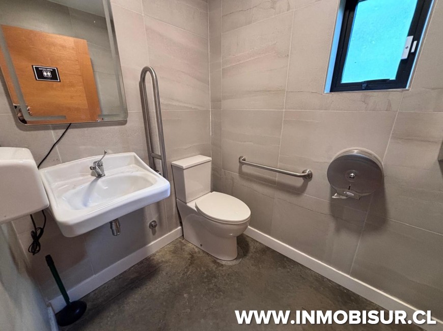 Arriendo en Puerto Varas | Arriendo Local Comercial en calle Los Alpes