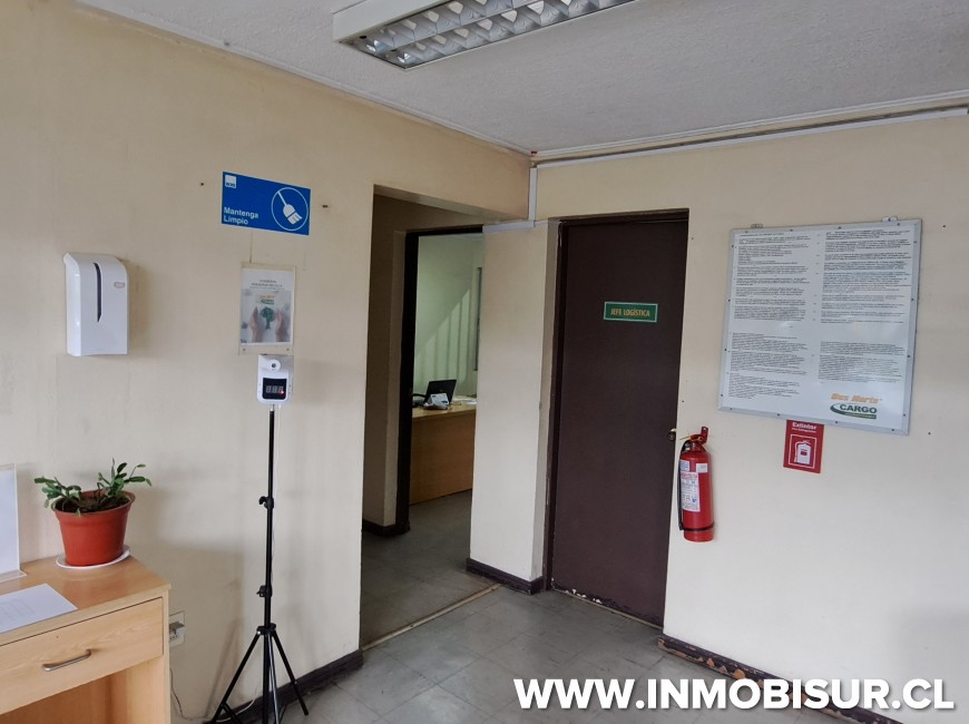 Venta en Puerto Montt | Bodega con oficinas para venta