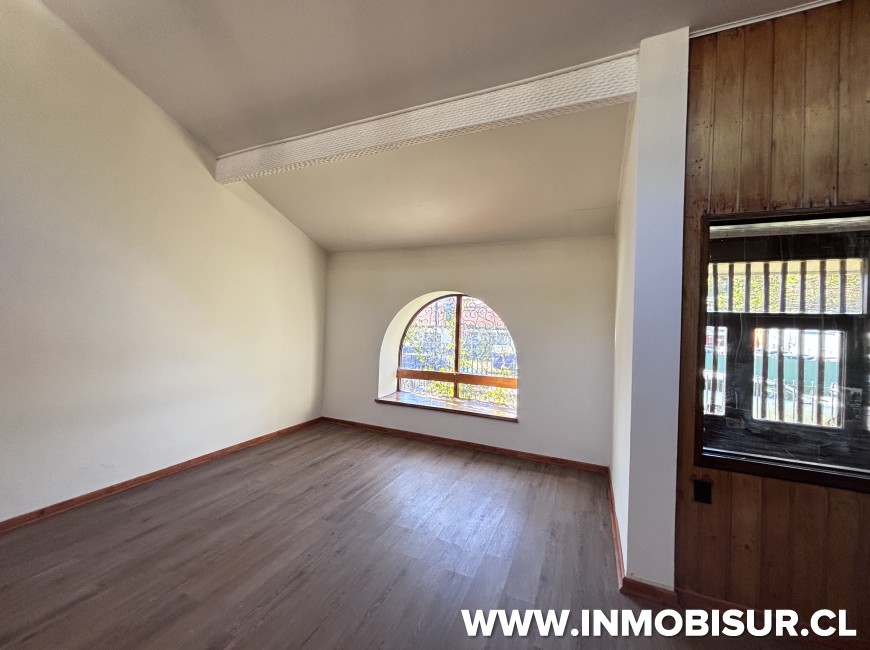 Arriendo en Puerto Montt | Casa comercial en sector pericentro de Puerto Montt