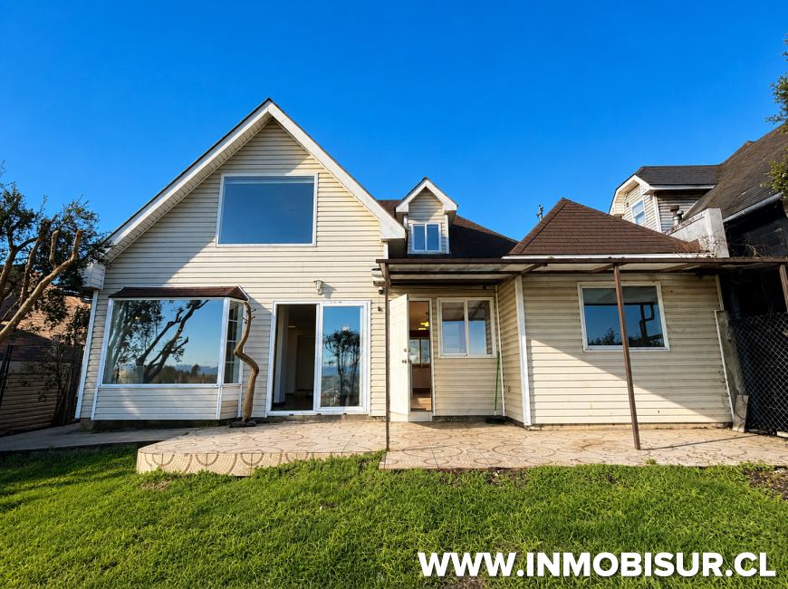 Arriendo en Puerto Varas | Casa de 5 dormitorios en arriendo en Mirador de Volcanes, Puerto Varas