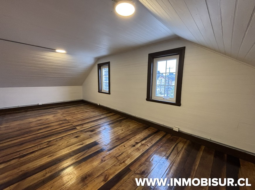 Arriendo en Puerto Varas | Casa en arriendo para oficina con excelente ubicación, Puerto Varas