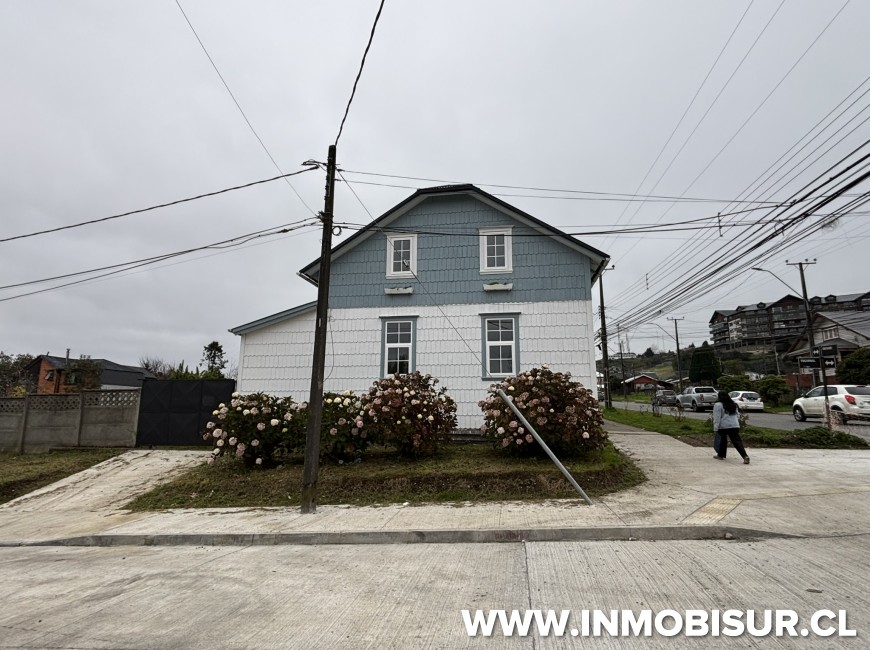 Arriendo en Puerto Varas | Casa en arriendo para oficina con excelente ubicación, Puerto Varas