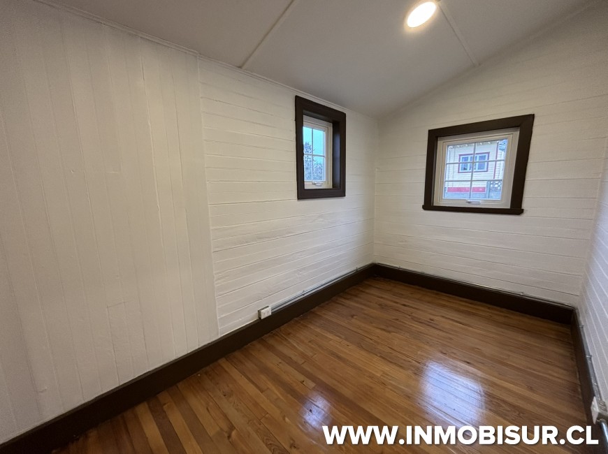 Arriendo en Puerto Varas | Casa en arriendo para oficina con excelente ubicación, Puerto Varas