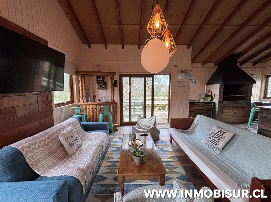 Venta en Puerto Varas | Casa en venta con 2 cabañas en Loteo San Ignacio, Puerto Varas