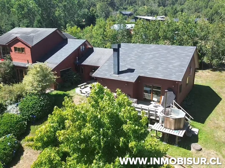 Venta en Puerto Varas | Casa en venta con 2 cabañas en Loteo San Ignacio, Puerto Varas