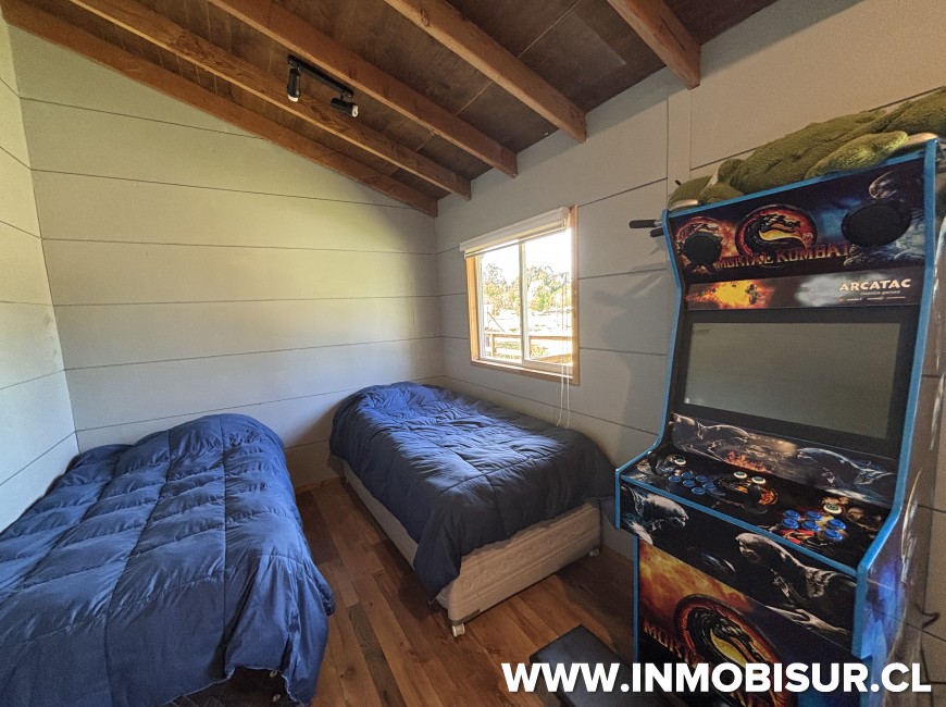 Venta en Puerto Varas | Casa en venta con 3 cabañas equipadas en parcelación los Canelos, Puerto Varas