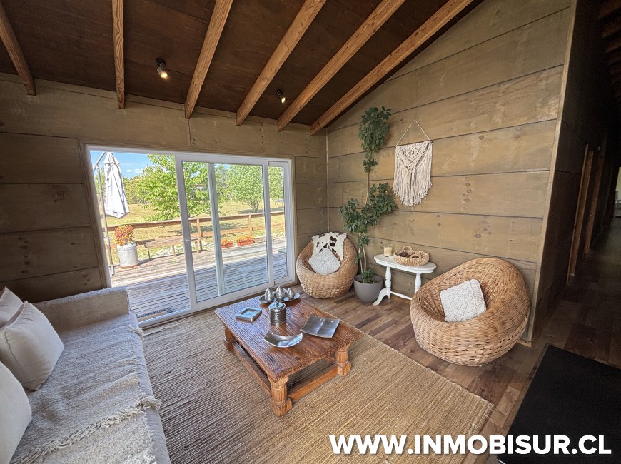 Venta en Puerto Varas | Casa en venta con 3 cabañas equipadas en parcelación los Canelos, Puerto Varas