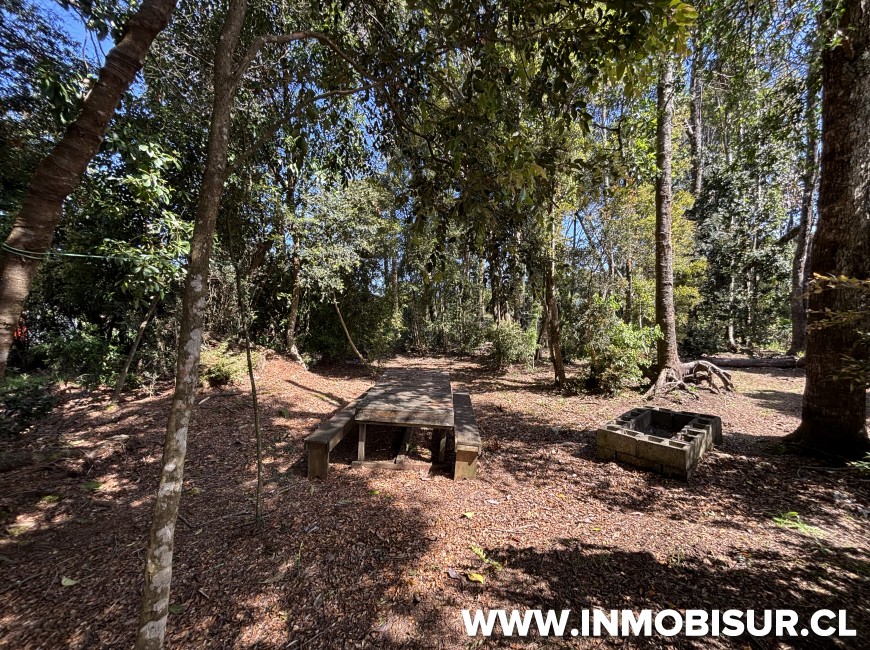 Venta en Puerto Varas | Casa en venta con 3 cabañas equipadas en parcelación los Canelos, Puerto Varas