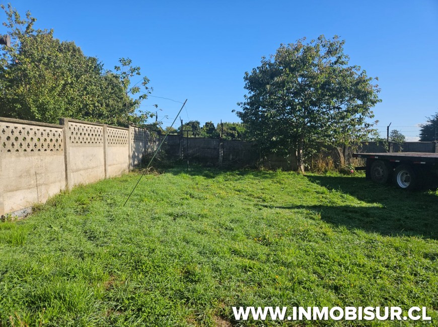 Venta en Llanquihue | Casa en venta en Llanquihue, sector cisne a  200 metros del lago.