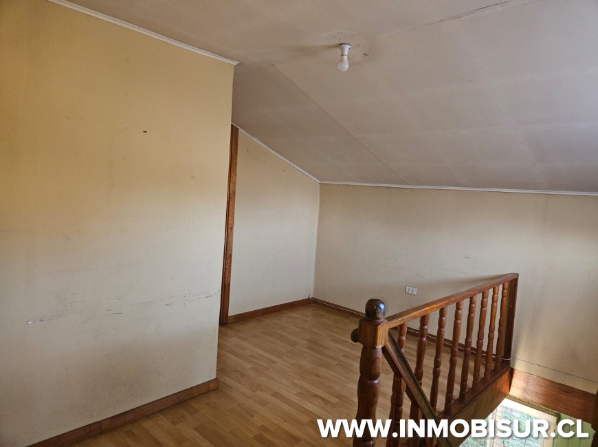 Venta en Llanquihue | Casa en venta en Llanquihue, sector cisne a  200 metros del lago.
