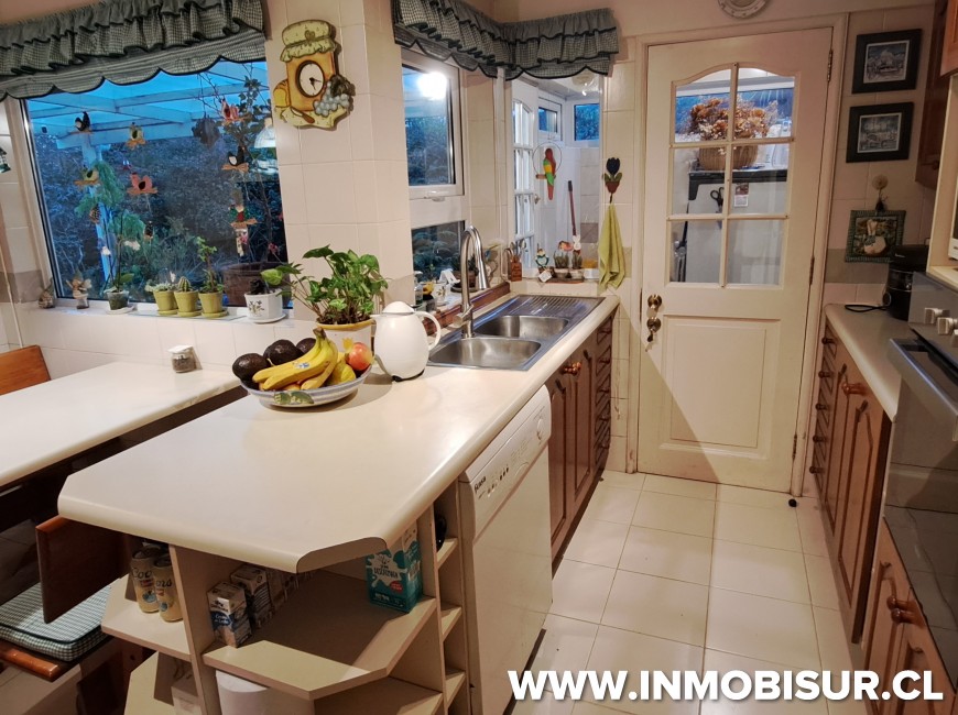 Arriendo en Puerto Montt | Casa para oficina en Colón.