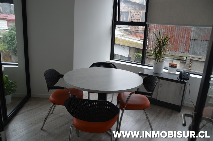 Arriendo en Puerto Montt | Edificio primer, segundo y Tercer piso Chorrillos esquina Pérez Rosales