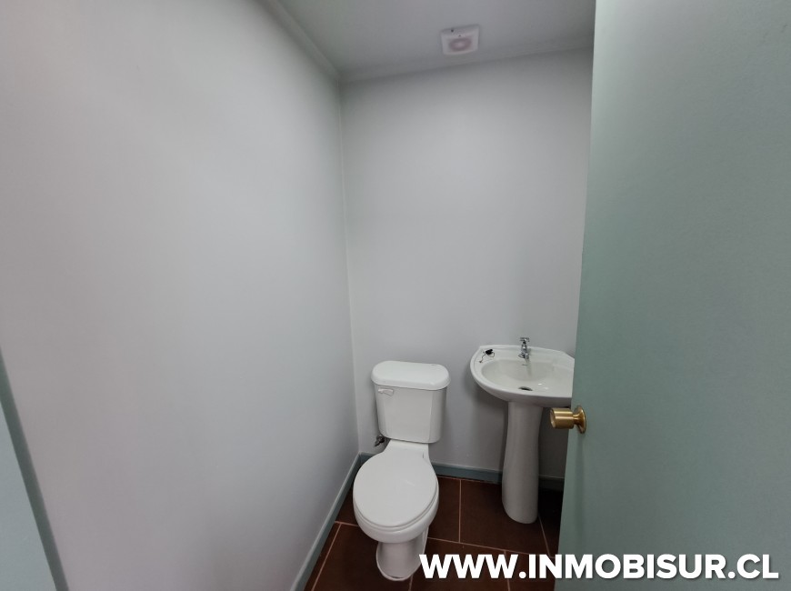 Arriendo en Puerto Montt | Edificio remodelado frente al Puerto