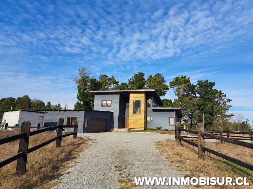 Venta en Puerto Montt | Espectacular casa en Condominio Lagunitas