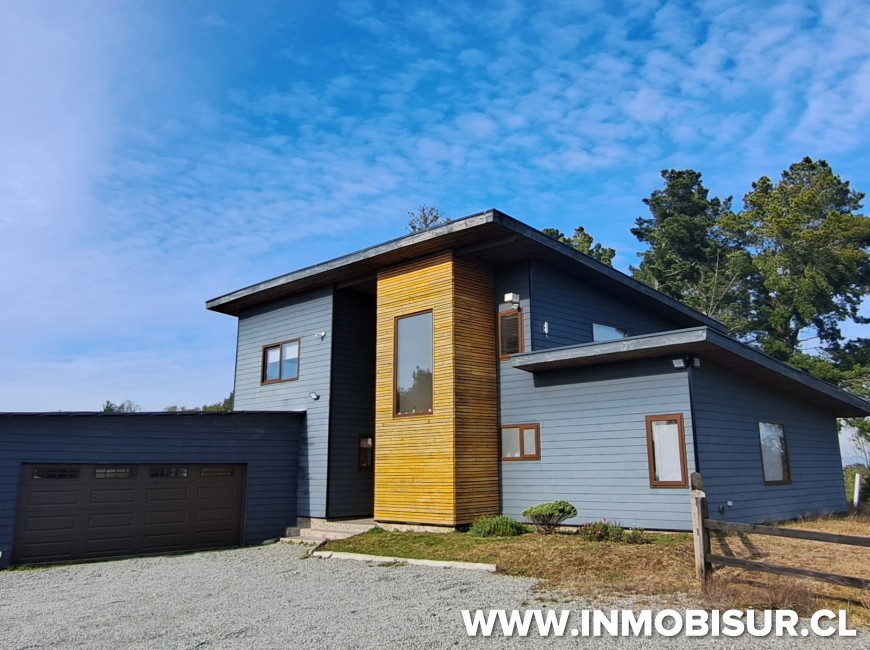 Venta en Puerto Montt | Espectacular casa en Condominio Lagunitas