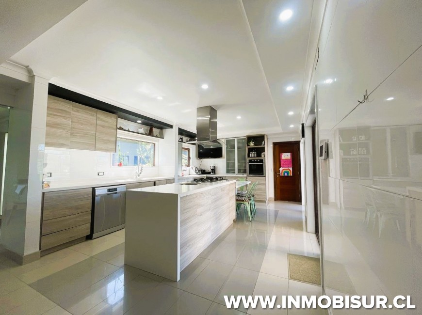 Venta en Puerto Montt | Espectacular casa en Lomas de Coihuín