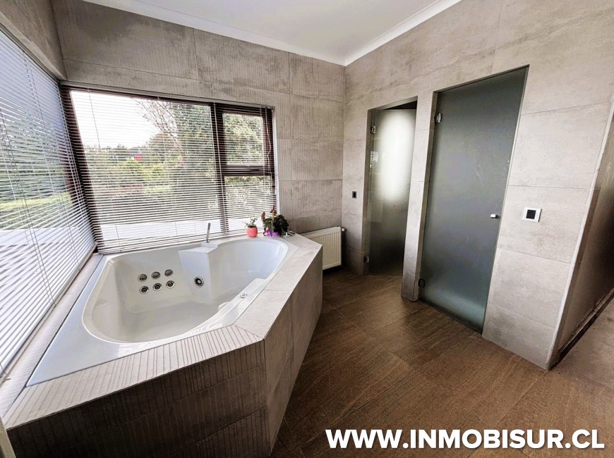 Venta en Puerto Montt | Espectacular casa en Lomas de Coihuín