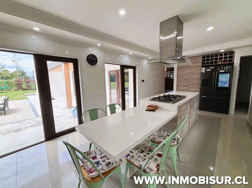 Venta en Puerto Montt | Espectacular casa en Lomas de Coihuín