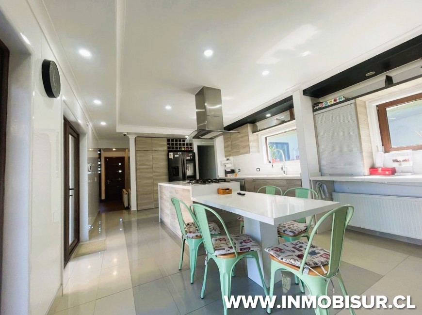 Venta en Puerto Montt | Espectacular casa en Lomas de Coihuín