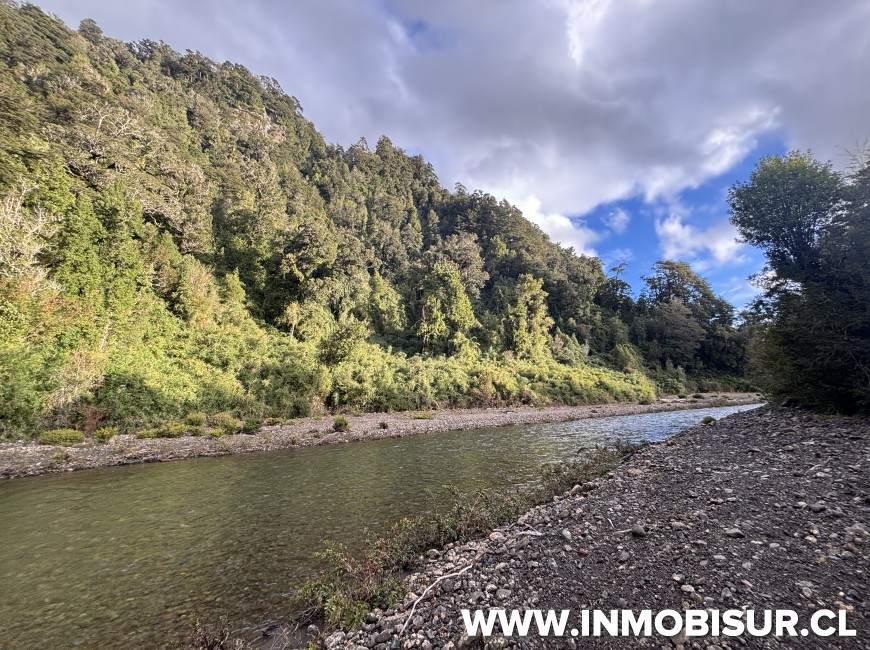 Venta en Puerto Montt | Espectacular loteo en Lago Chapo con Río y Financiamiento Directo.