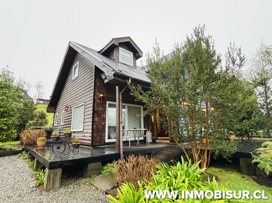 Arriendo en Puerto Varas | Exclusiva Casa Full Amoblada, con Hot Tub, a solo 7 km. de Puerto Varas