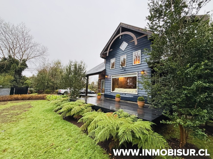 Arriendo en Puerto Varas | Exclusiva Casa Full Amoblada, con Hot Tub, a solo 7 km. de Puerto Varas