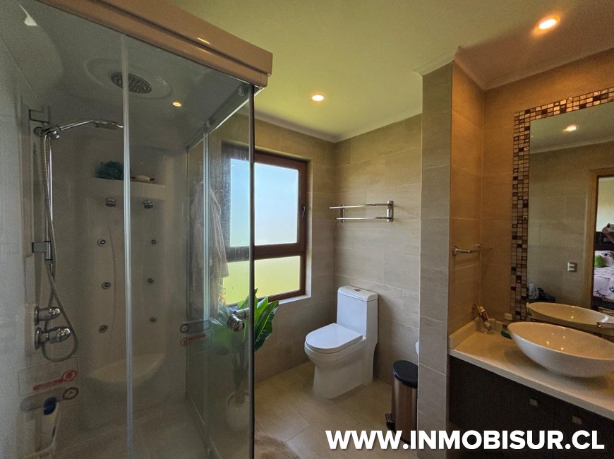 Venta en Puerto Montt | Exclusiva residencia en Condominio Lomas de Coihuin