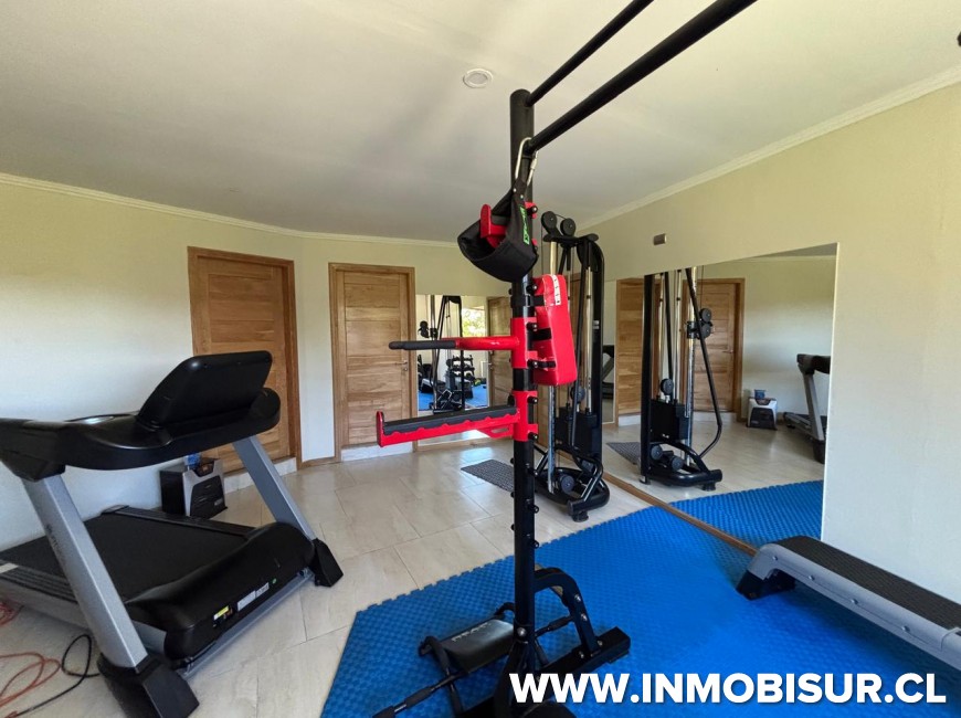 Venta en Puerto Montt | Exclusiva residencia en Condominio Lomas de Coihuin