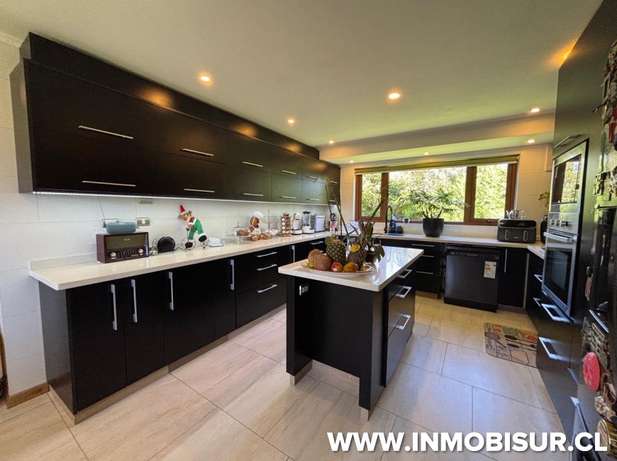 Venta en Puerto Montt | Exclusiva residencia en Condominio Lomas de Coihuin