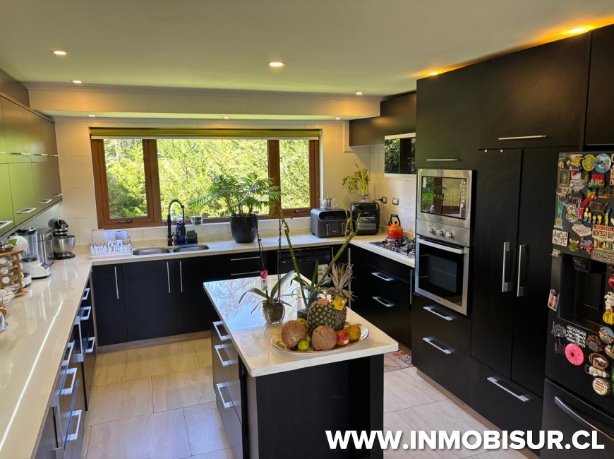 Venta en Puerto Montt | Exclusiva residencia en Condominio Lomas de Coihuin