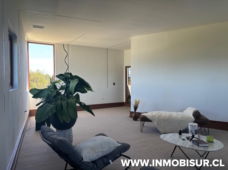 Venta en Puerto Montt | Exclusiva residencia en Condominio Lomas de Coihuin