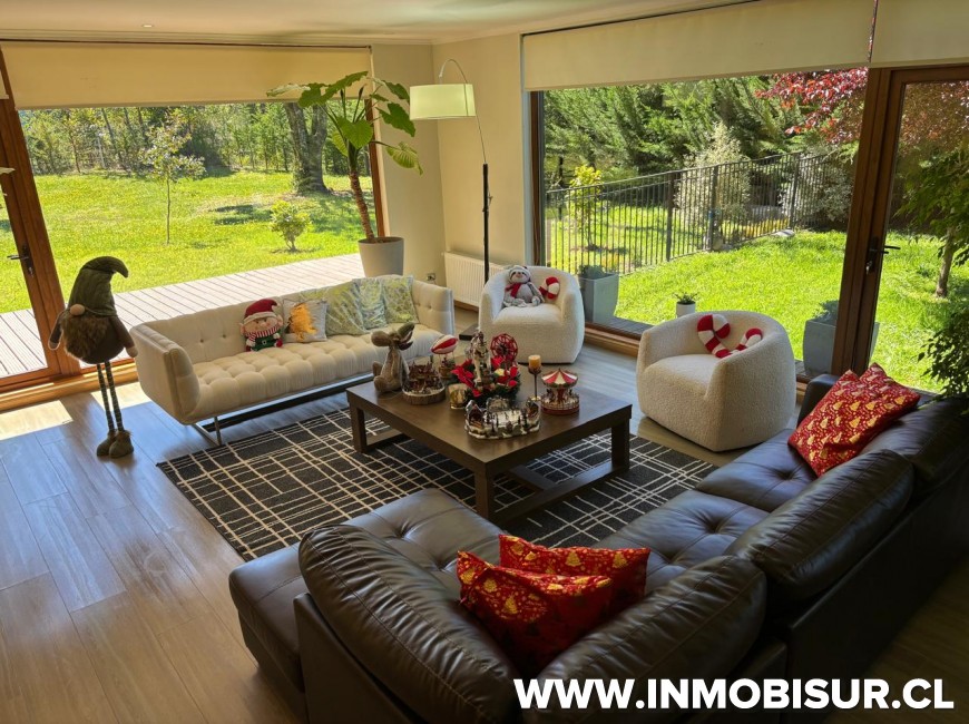 Venta en Puerto Montt | Exclusiva residencia en Condominio Lomas de Coihuin