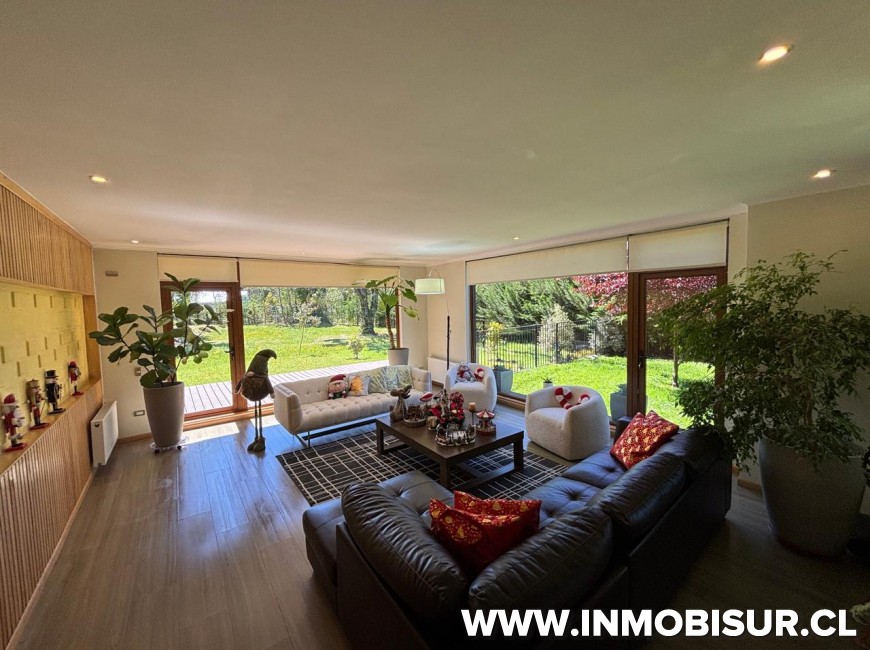 Venta en Puerto Montt | Exclusiva residencia en Condominio Lomas de Coihuin